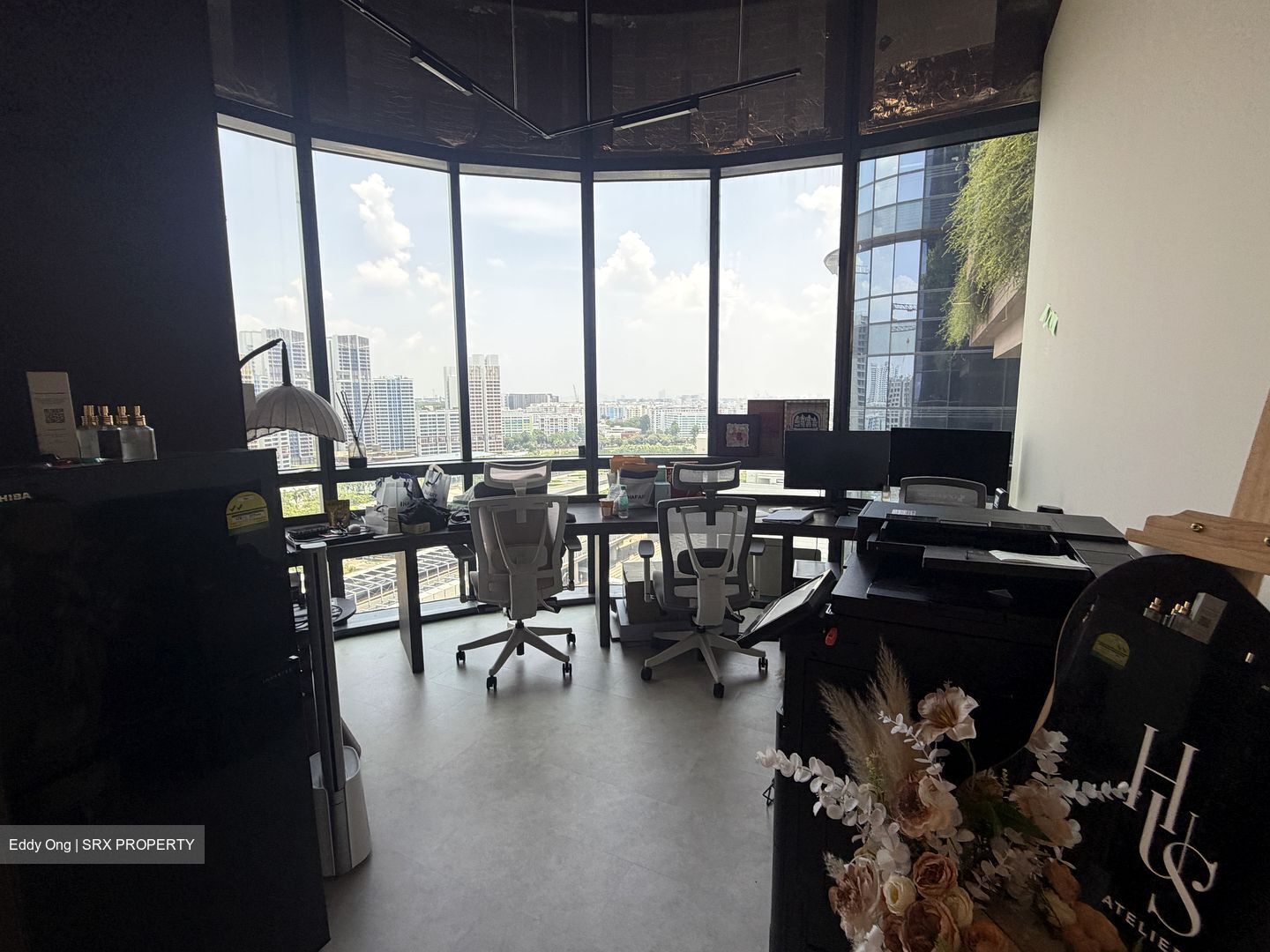 Woods Square (D25), Office #626979571
